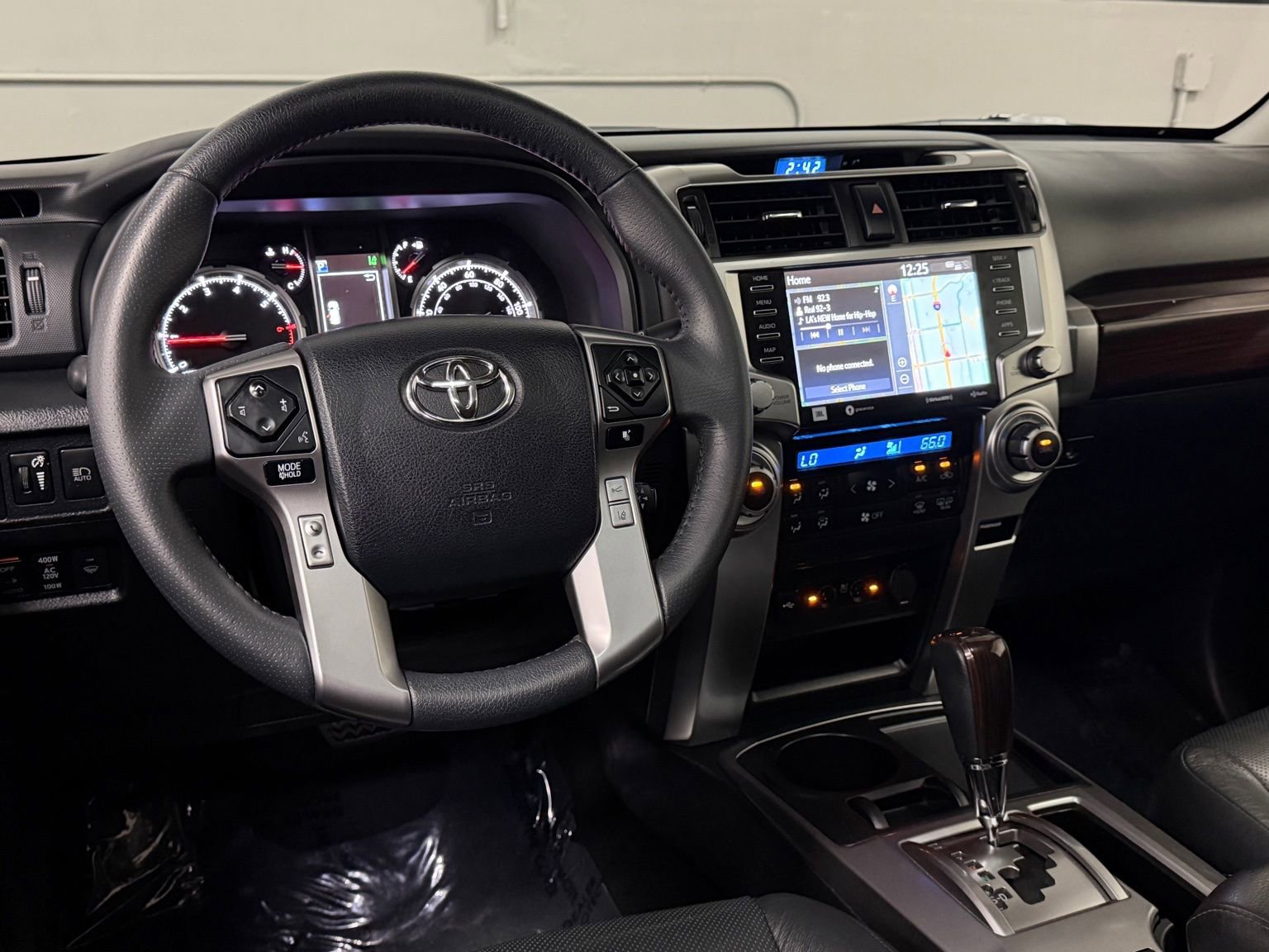 Used 2022 Toyota 4Runner Limited image 34