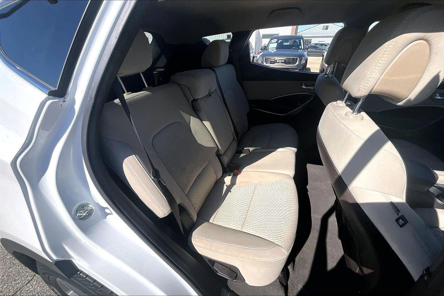 Used 2017 Hyundai Santa Fe Sport FWD image 25