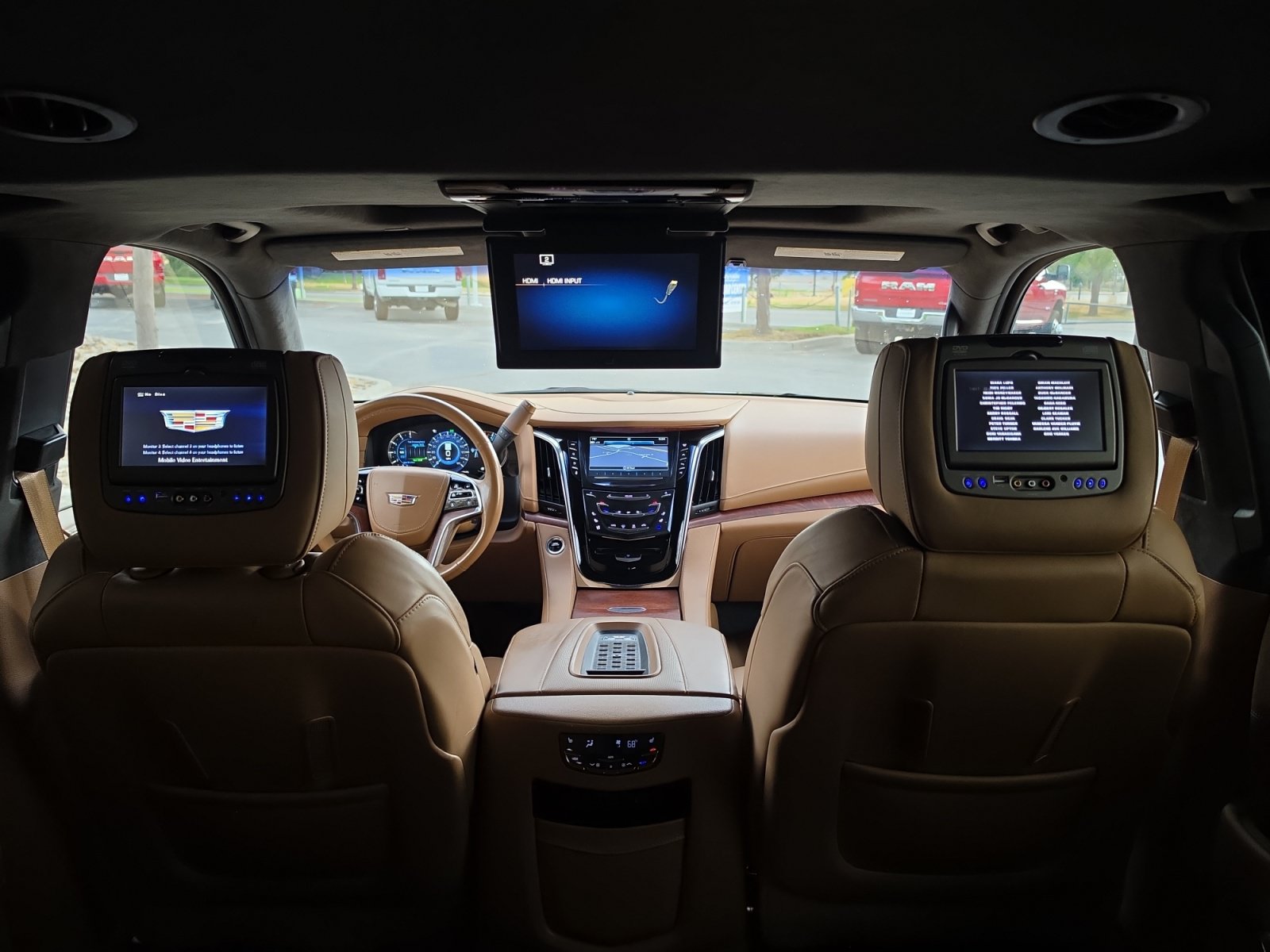 Used 2017 Cadillac Escalade Platinum AWD/4WD image 25