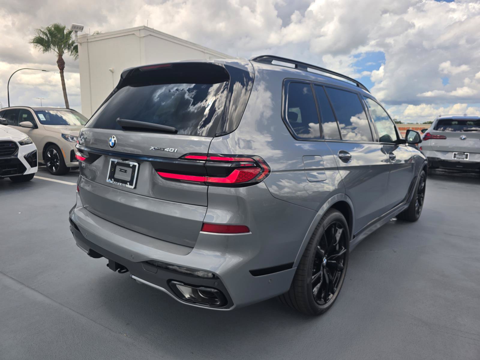 New 2027 BMW X7 xDrive40i AWD/4WD image 3