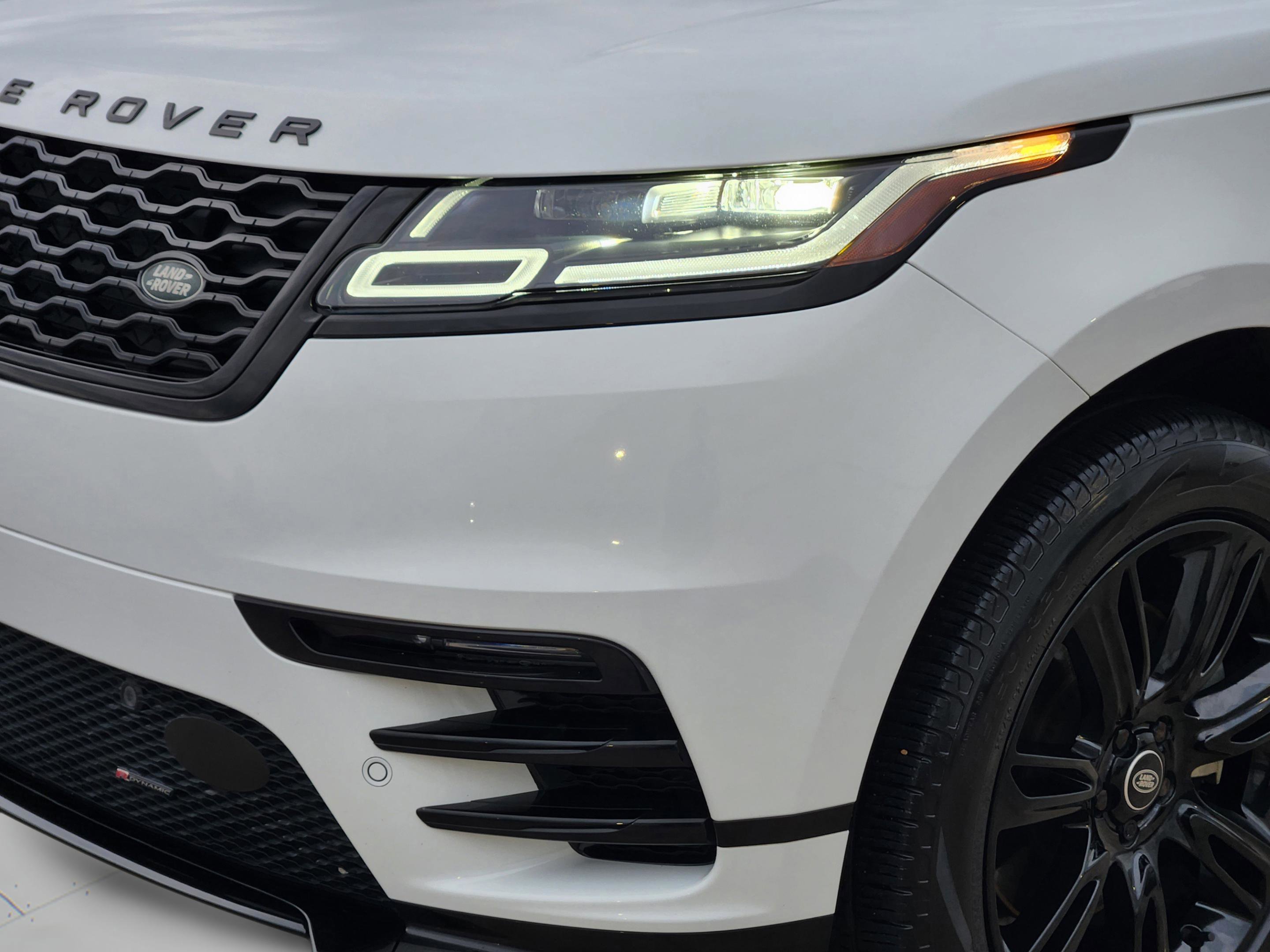 Certified 2023 Land Rover Range Rover Velar R-Dynamic S AWD/4WD image 31