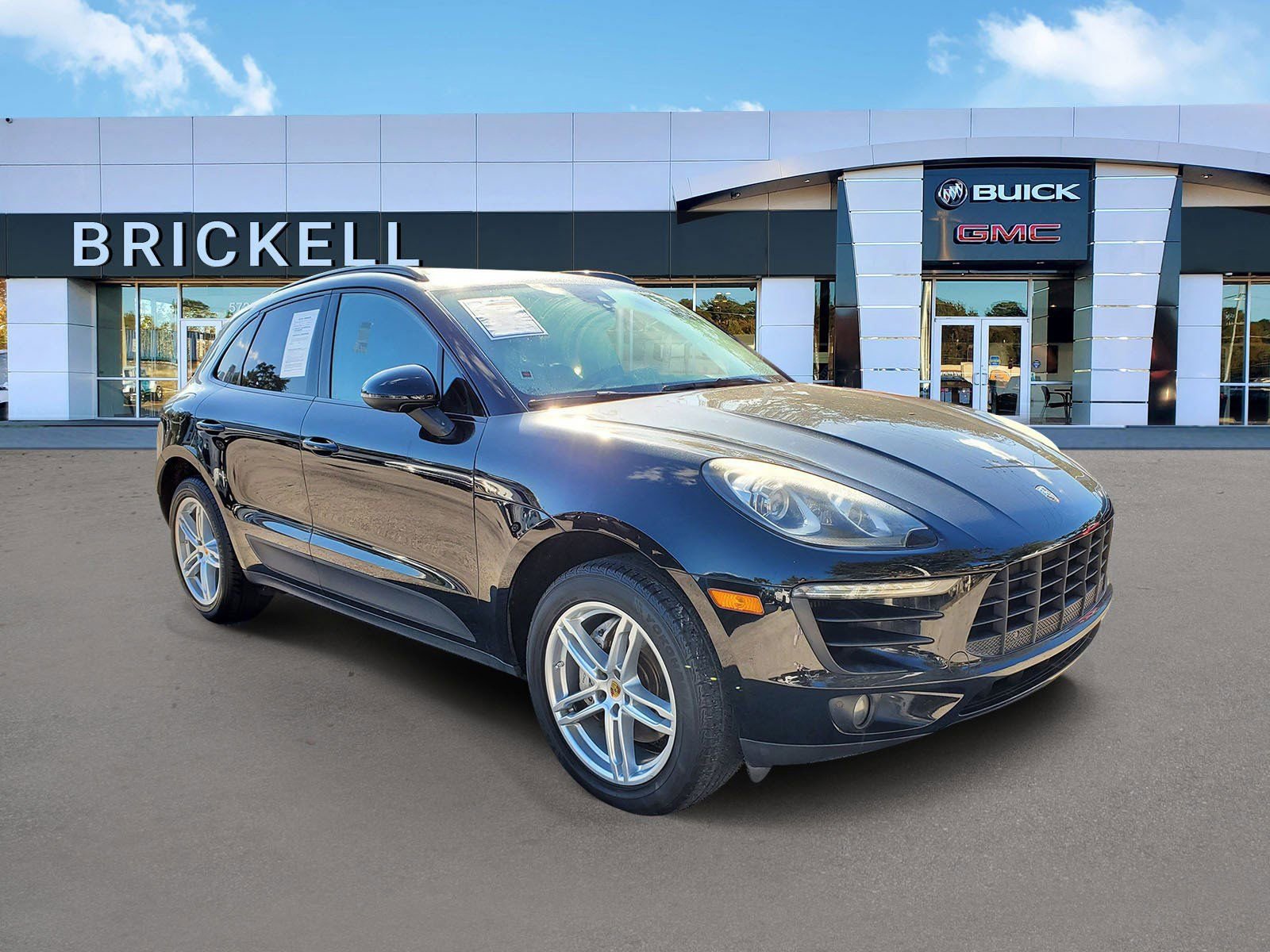 Used 2018 Porsche Macan S image 2
