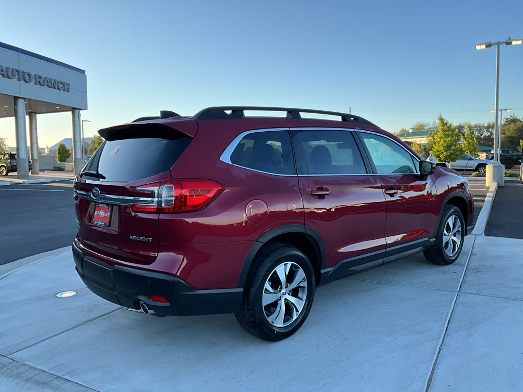 New 2025 Subaru Ascent Premium image 3