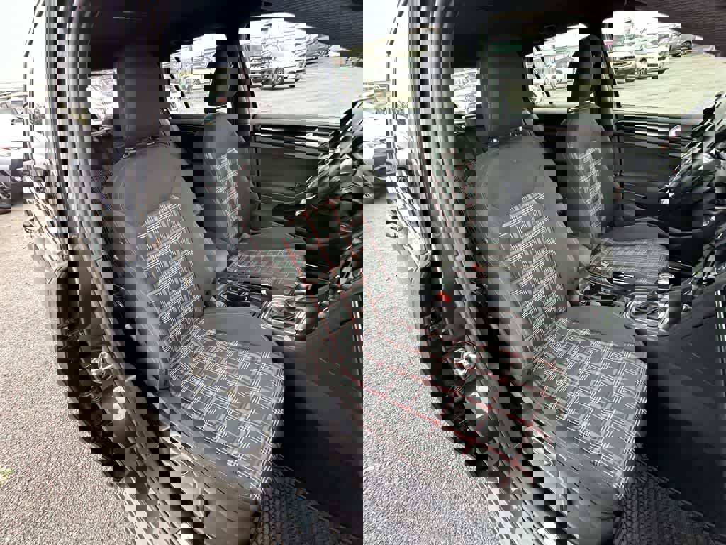 Used 2017 Volkswagen GTI S image 14