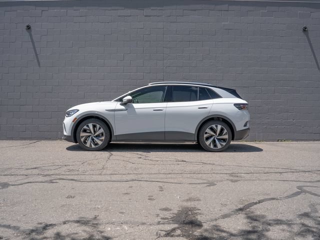 Used 2022 Volkswagen ID.4 Pro S w/ Gradient Package RWD video 2