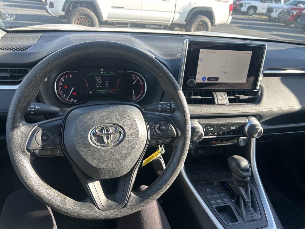 Used 2023 Toyota RAV4 LE image 27