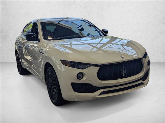 Used 2024 Maserati Levante GT Ultima image 3