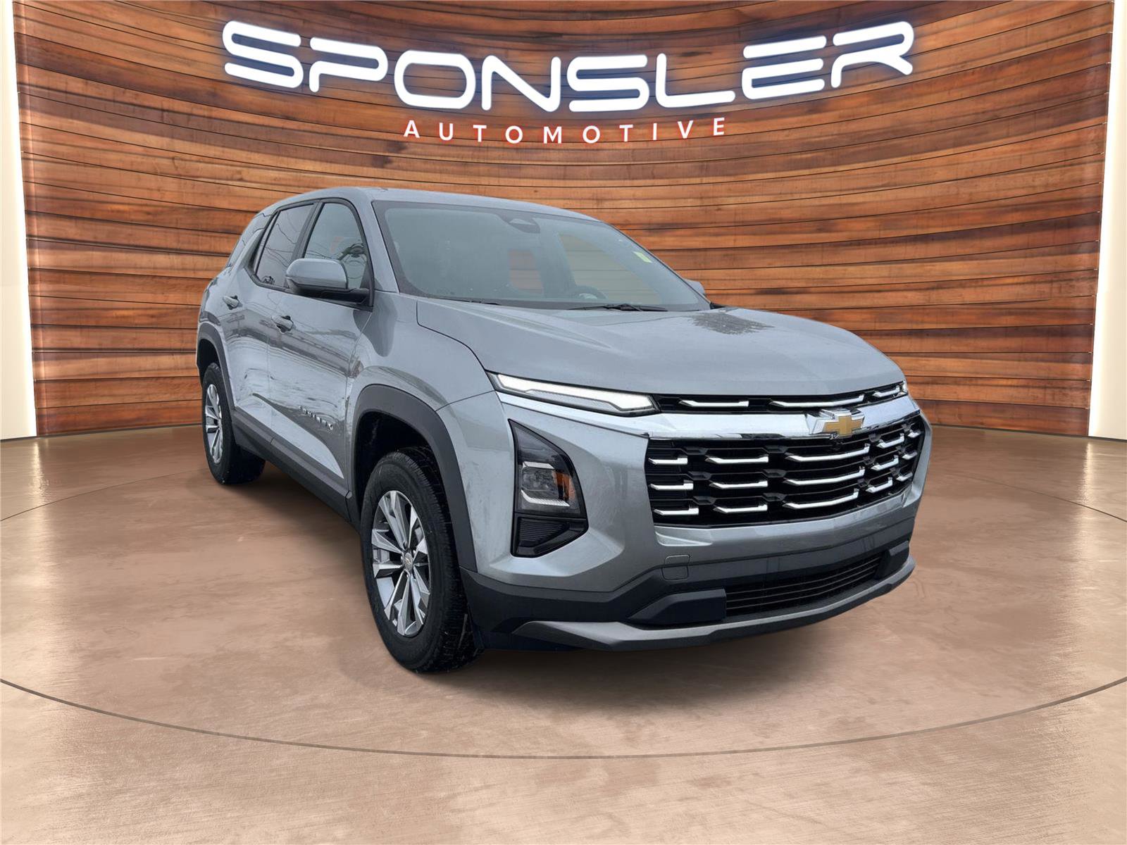 Used 2025 Chevrolet Equinox LT image 8