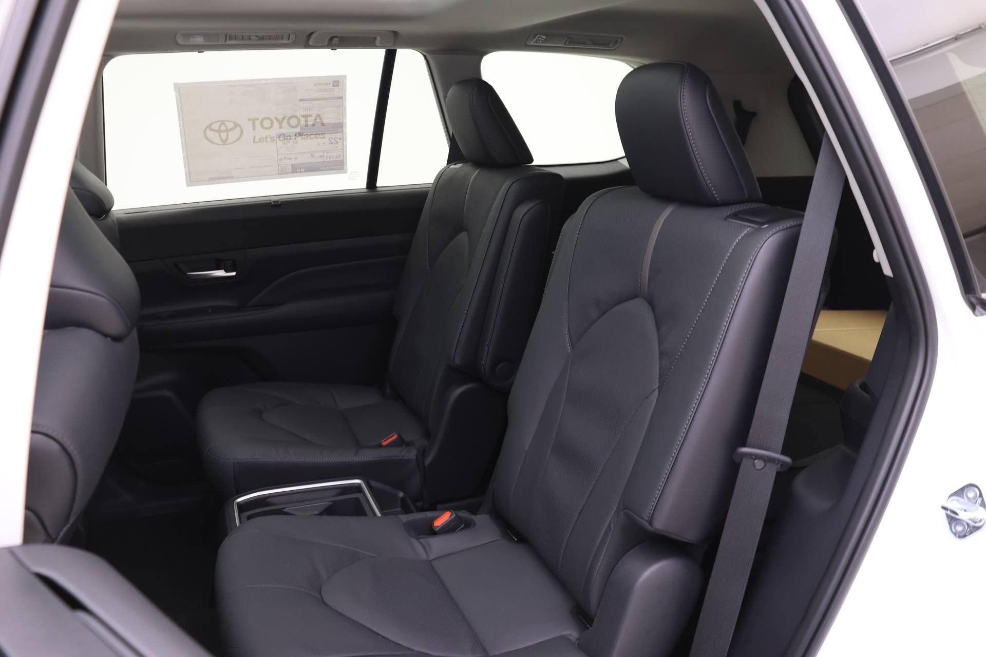 New 2026 Toyota Grand Highlander Platinum image 11