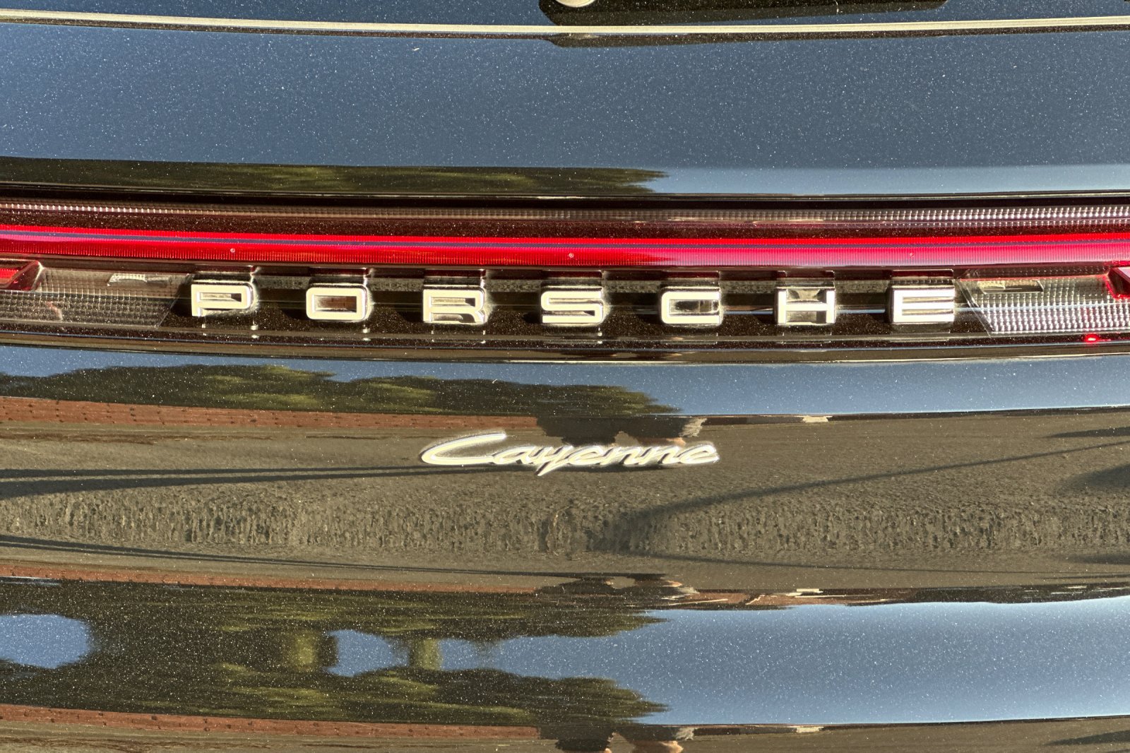 Used 2024 Porsche Cayenne AWD/4WD image 39