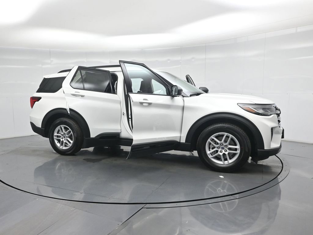 New 2026 Ford Explorer Active image 33