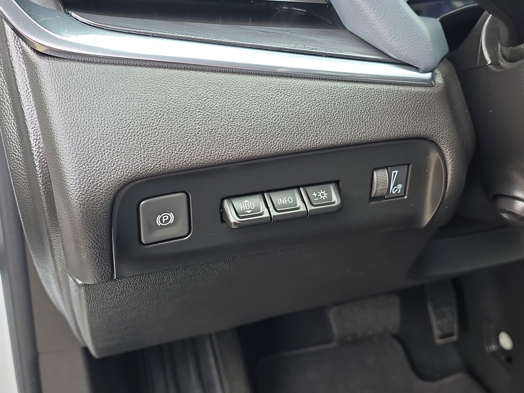 Used 2024 Buick Enclave Premium image 26