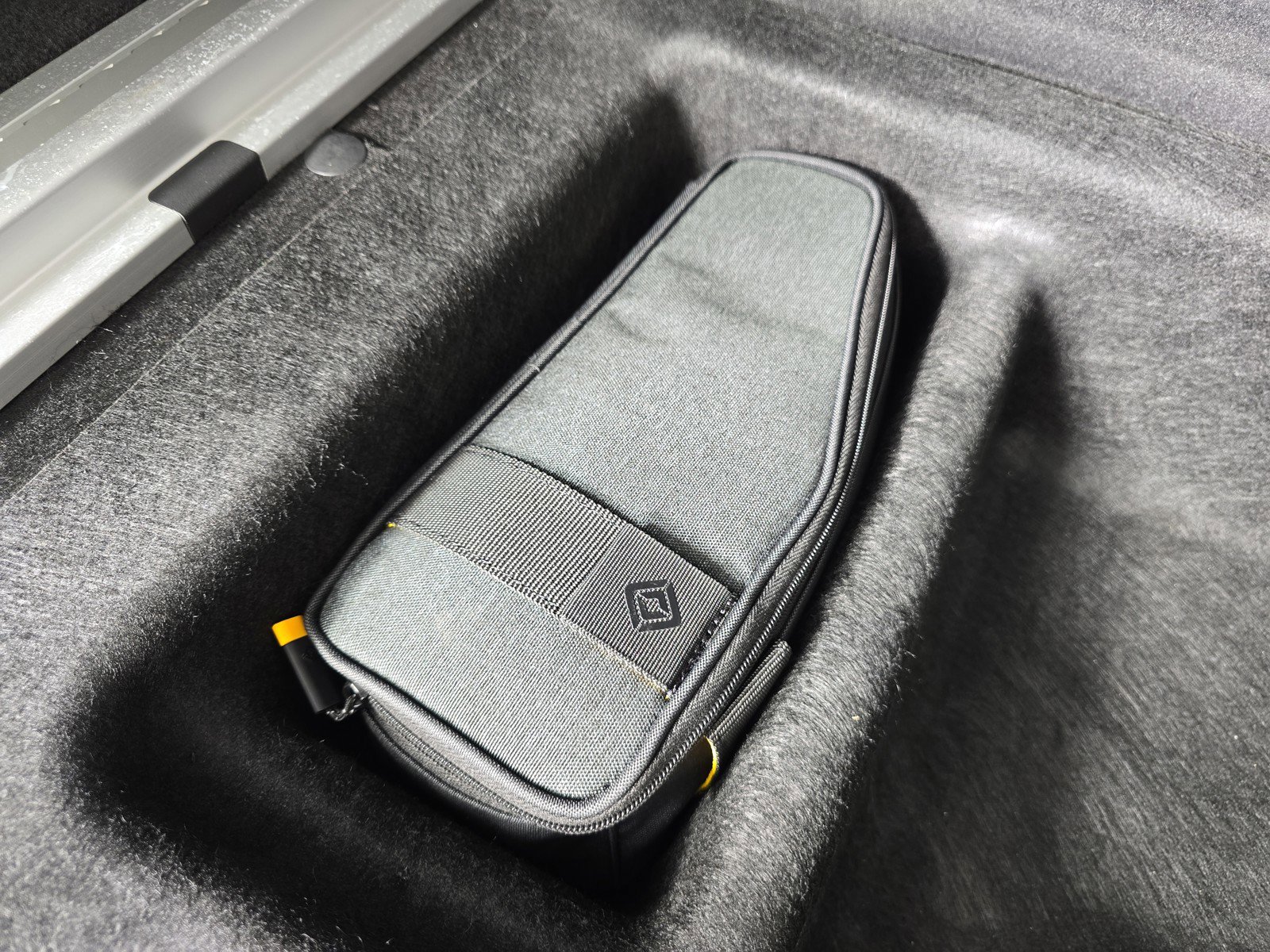 Used 2024 Rivian R1S Adventure image 34