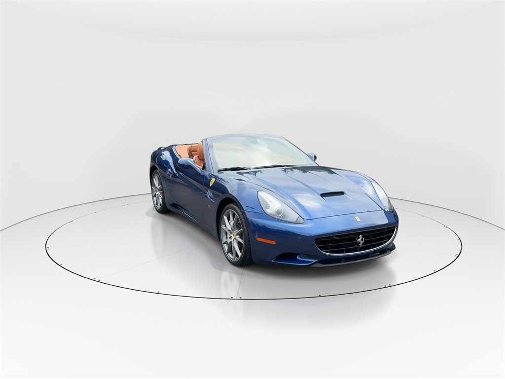 Used 2013 Ferrari California image 2