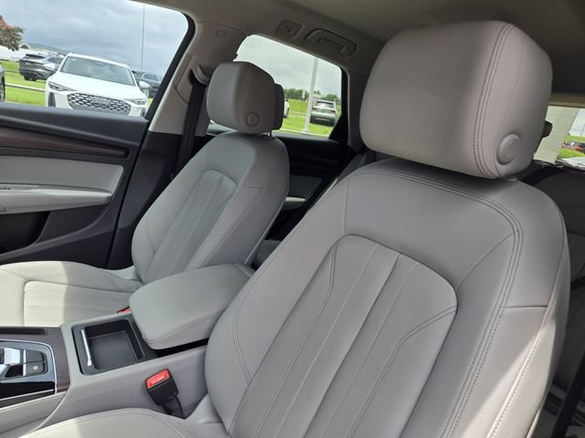 Used 2022 Audi Q5 2.0T Premium w/ Convenience Package AWD/4WD image 10