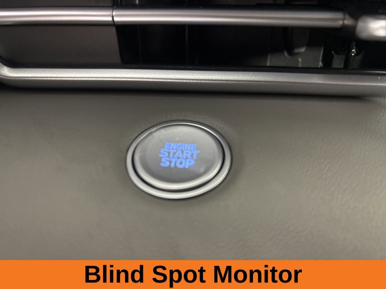 Used 2026 Hyundai Elantra Sport w/ Cargo Package image 12