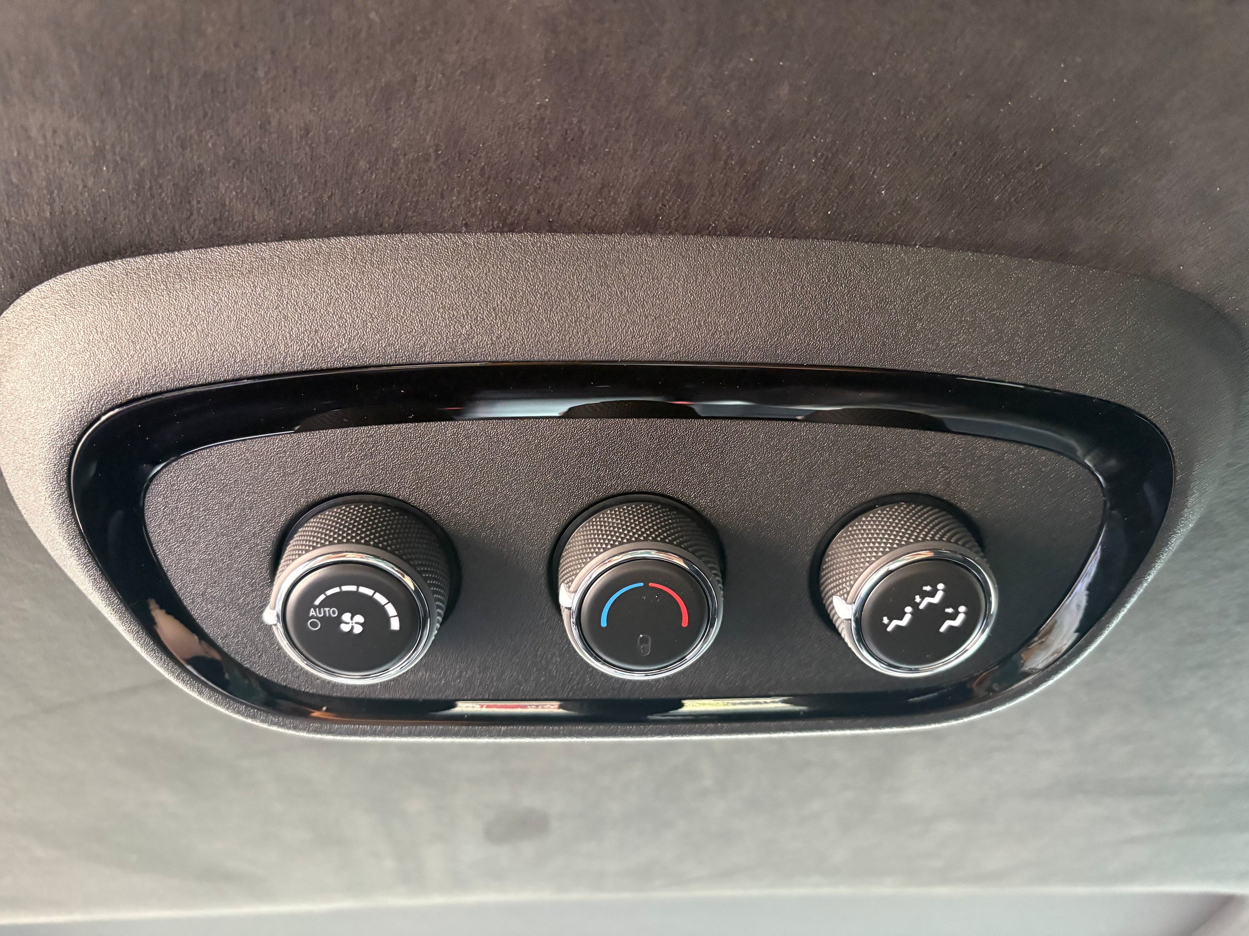 New 2026 Dodge Durango GT AWD/4WD image 17