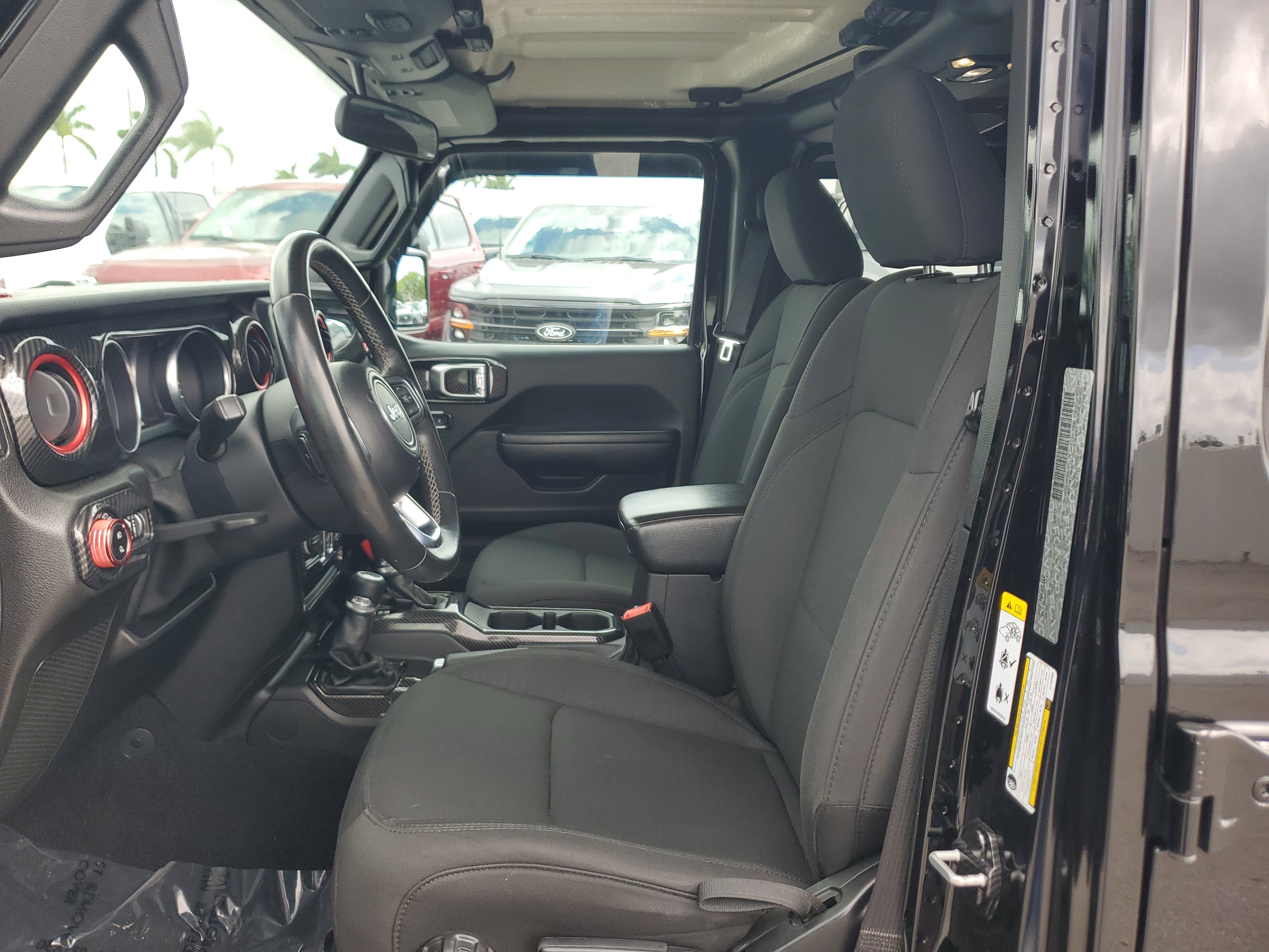 Used 2020 Jeep Gladiator Sport w/ Quick Order Package 24S image 17