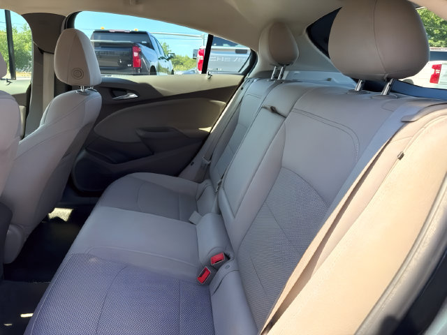 Used 2018 Chevrolet Cruze LT FWD image 15