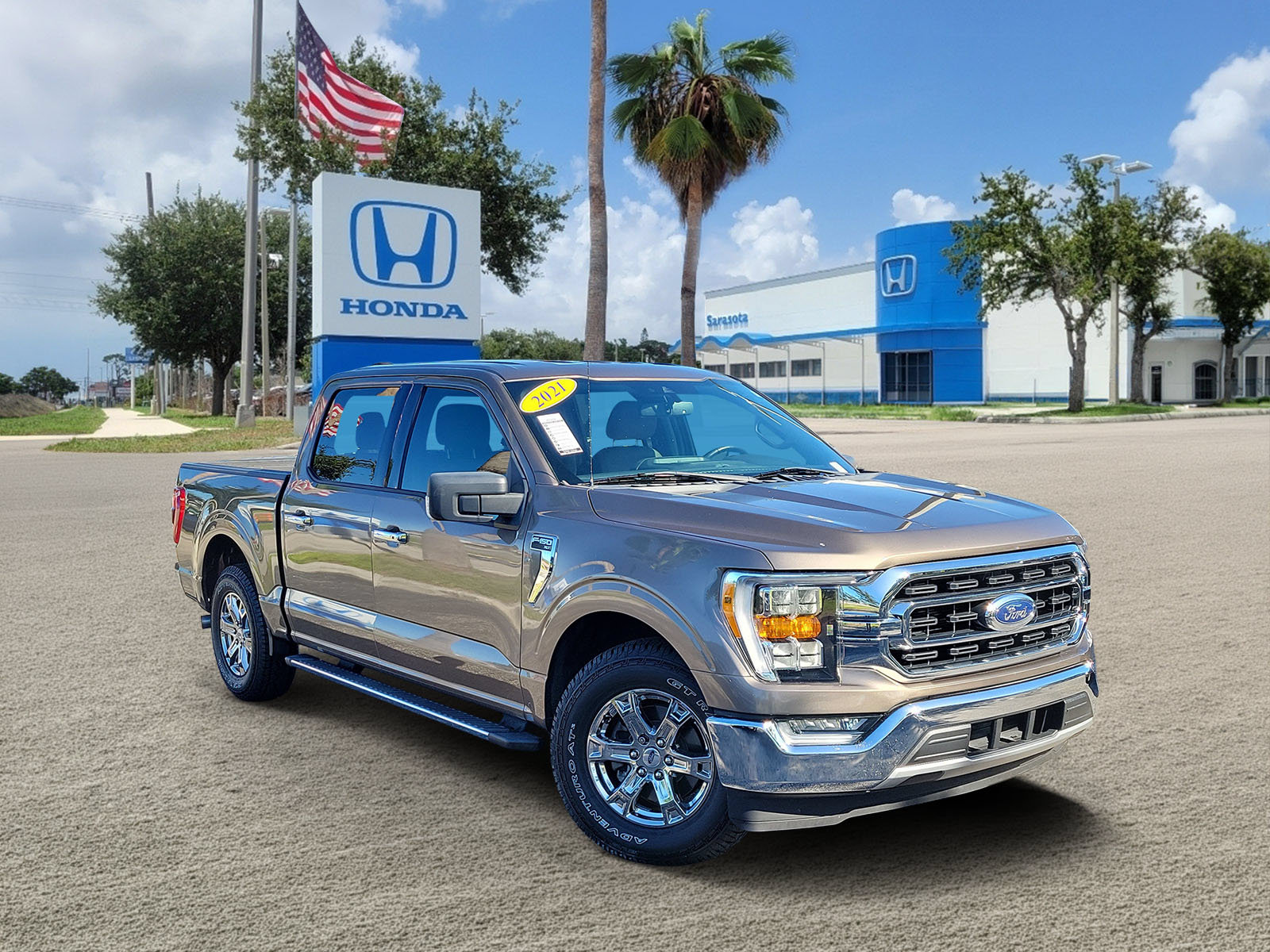Used 2021 Ford F150 XLT w/ Equipment Group 302A High RWD image 1