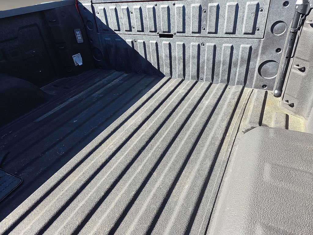 Used 2022 Chevrolet Silverado 1500 LT image 16