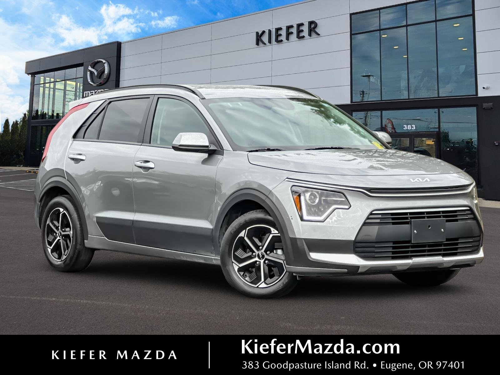 Used 2025 Kia Niro LX