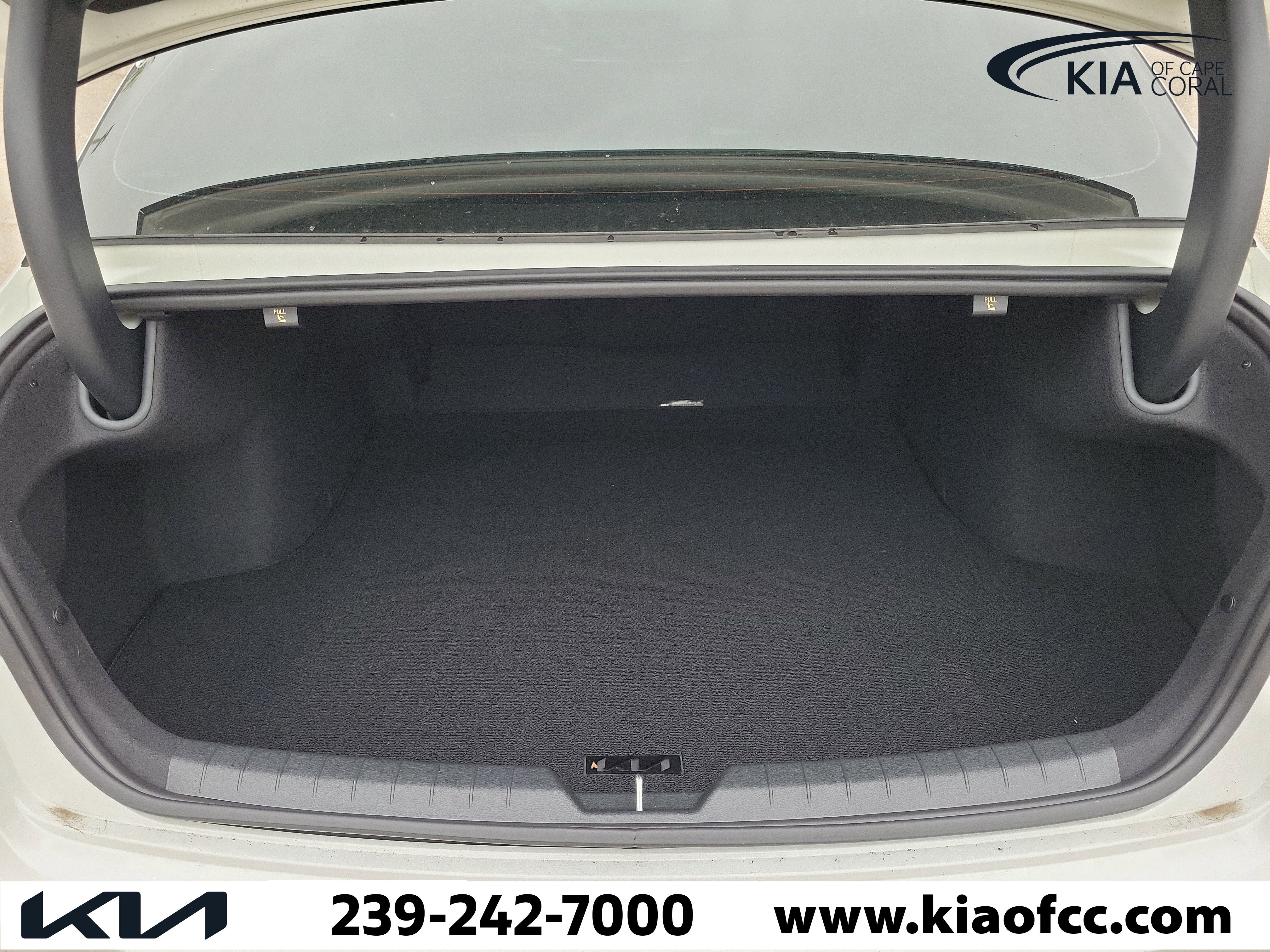 New 2025 Kia K5 GT-Line w/ GT-Line Premium Package image 11