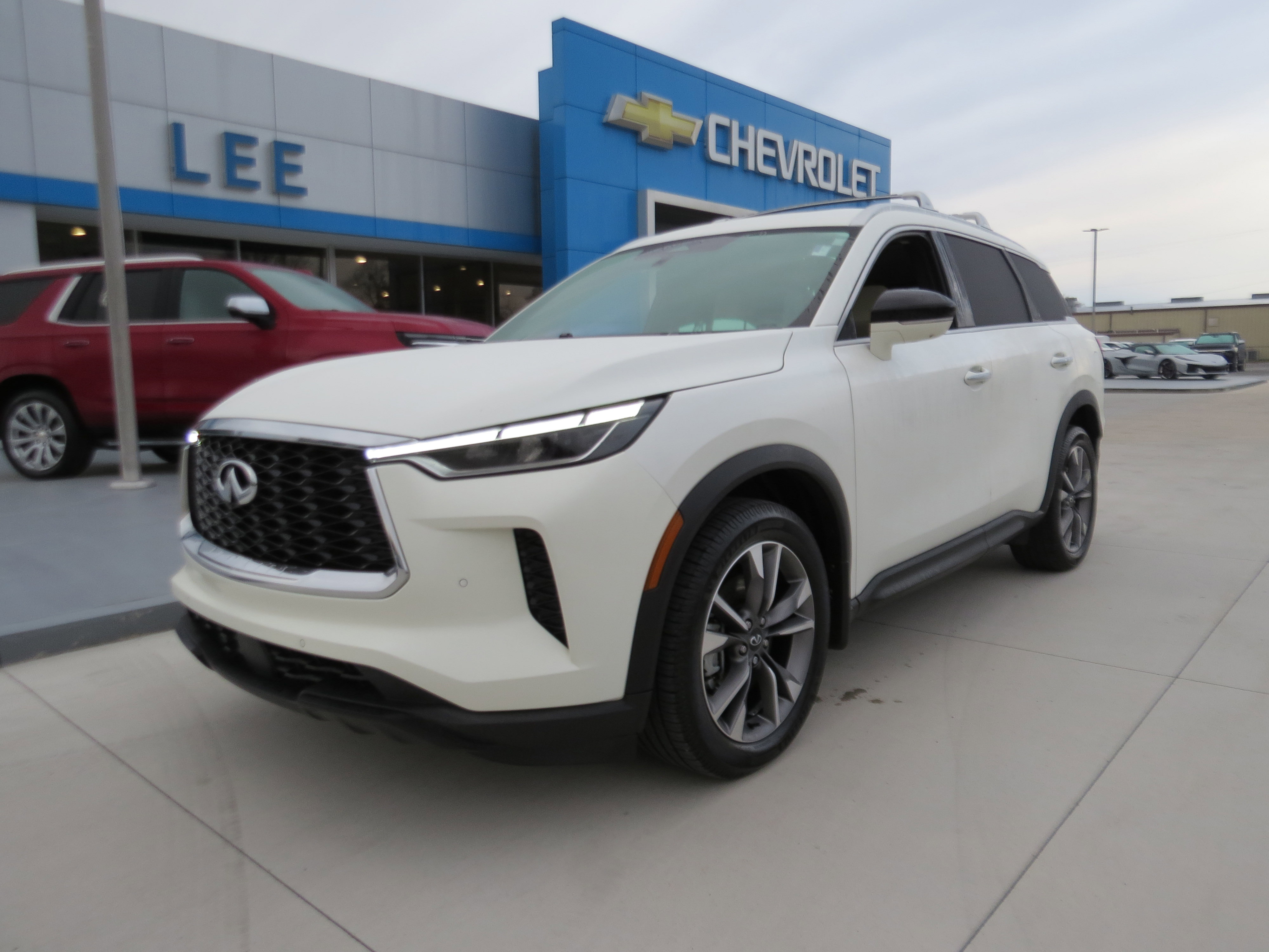 Used 2023 INFINITI QX60 Luxe w/ Cargo Package image 8