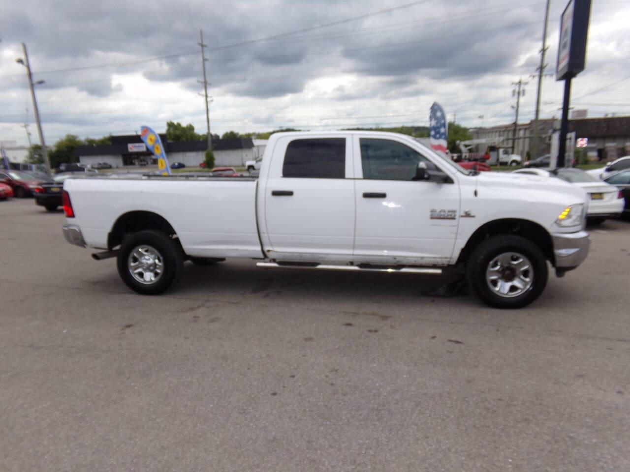 Used 2017 RAM 2500 Tradesman w/ Chrome Appearance Group image 6