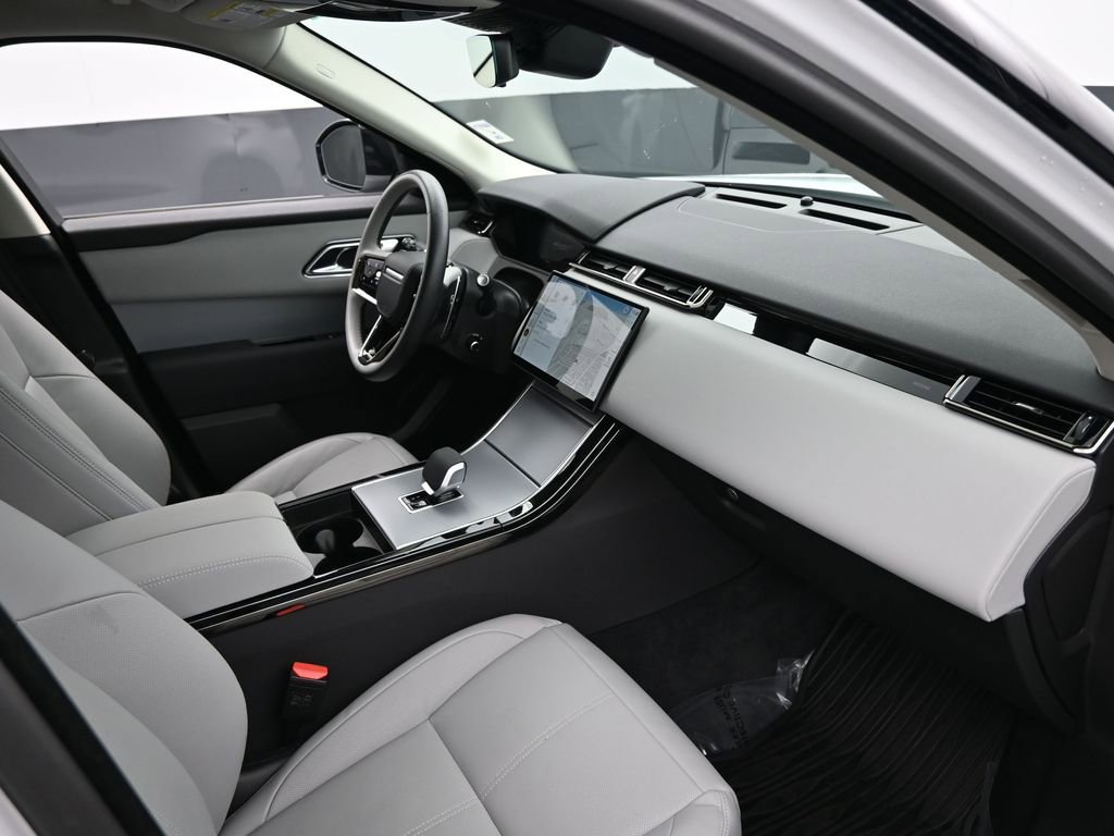 Used 2025 Land Rover Range Rover Velar S image 30