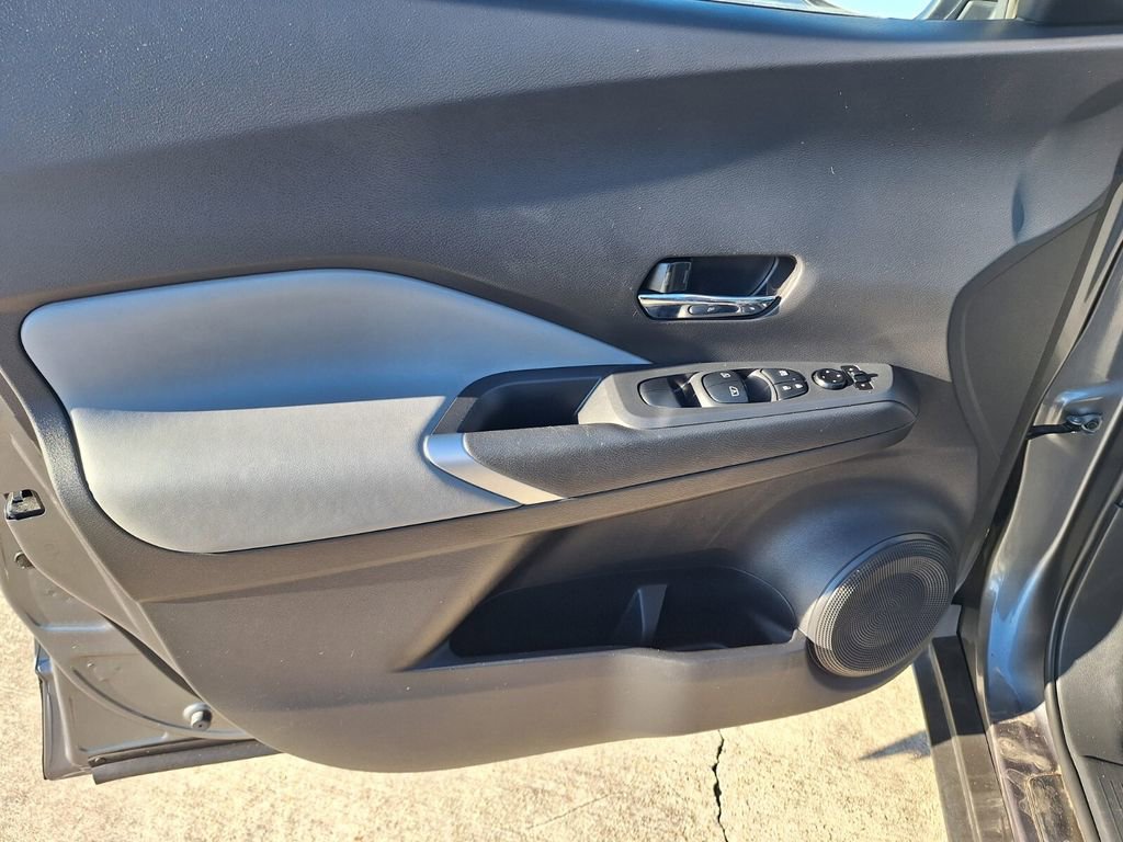 Used 2024 Nissan Kicks SR w/ SR Premium Package image 29
