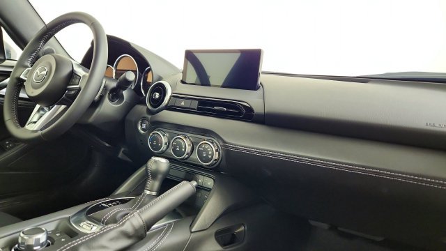 New 2026 MAZDA MX-5 Miata RF Grand Touring RWD image 25