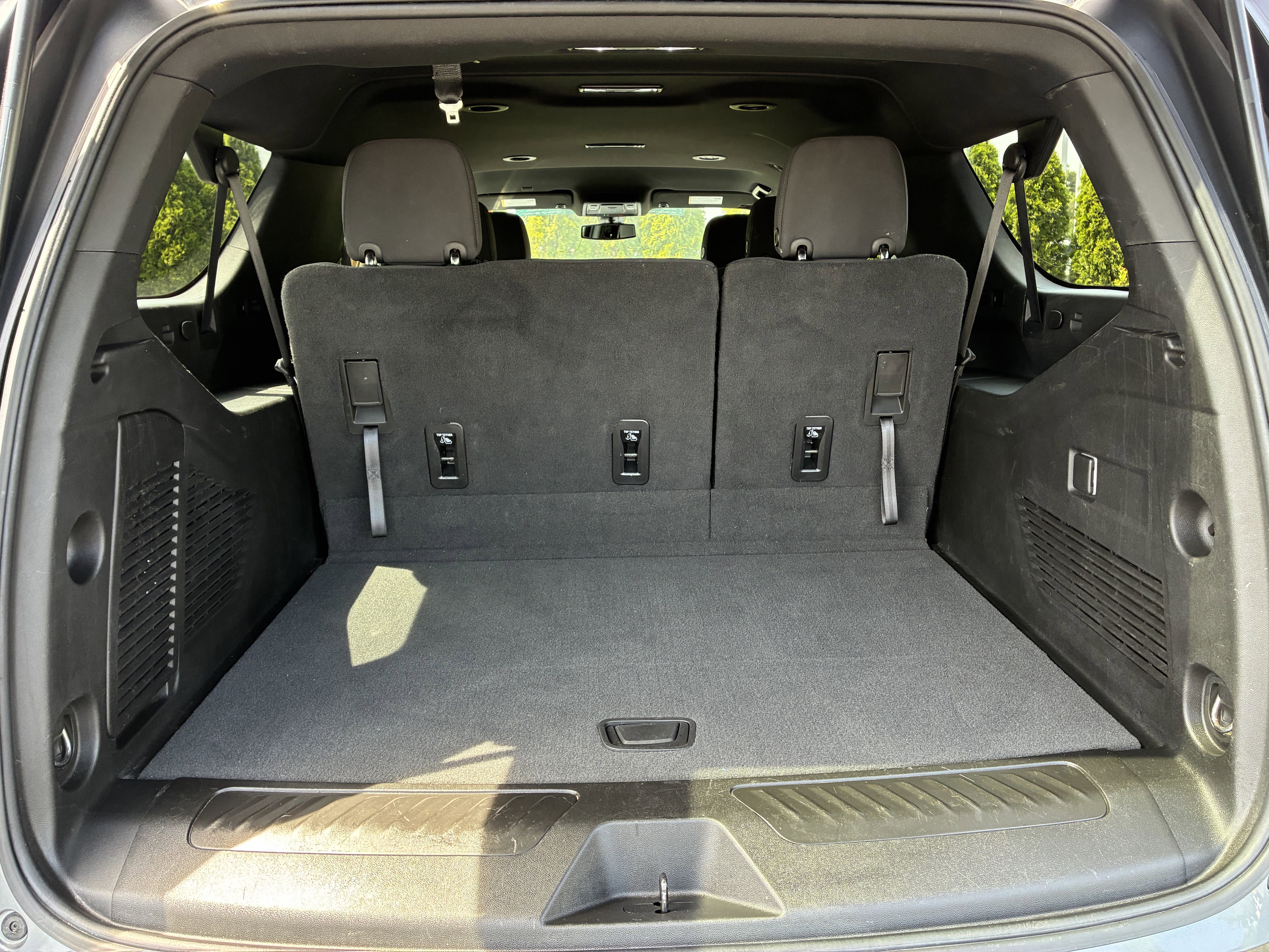 Used 2022 Chevrolet Suburban LS w/ Driver Alert Package AWD/4WD image 12