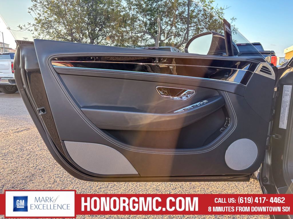 Used 2020 Bentley Continental GT image 16