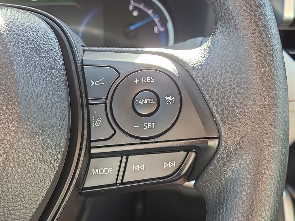 Certified 2025 Toyota RAV4 XLE AWD/4WD image 20