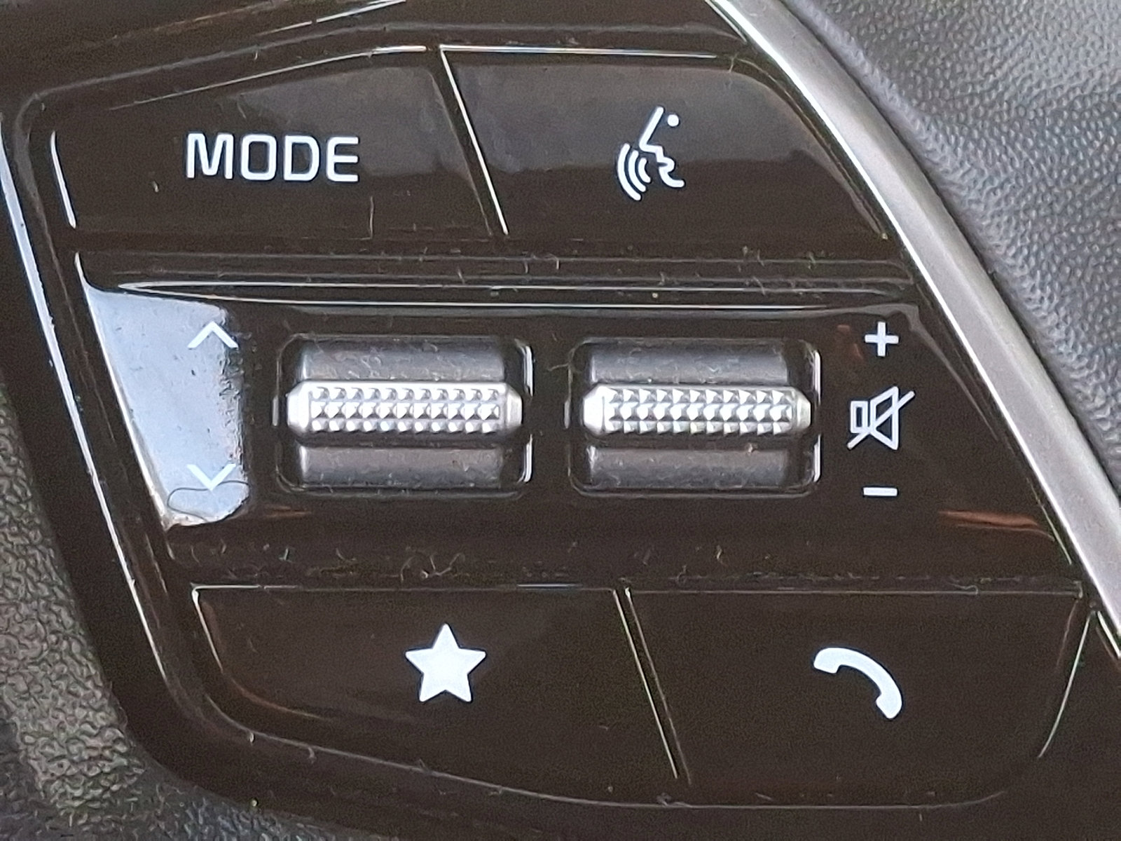 Certified 2023 Kia Niro SX Touring image 23