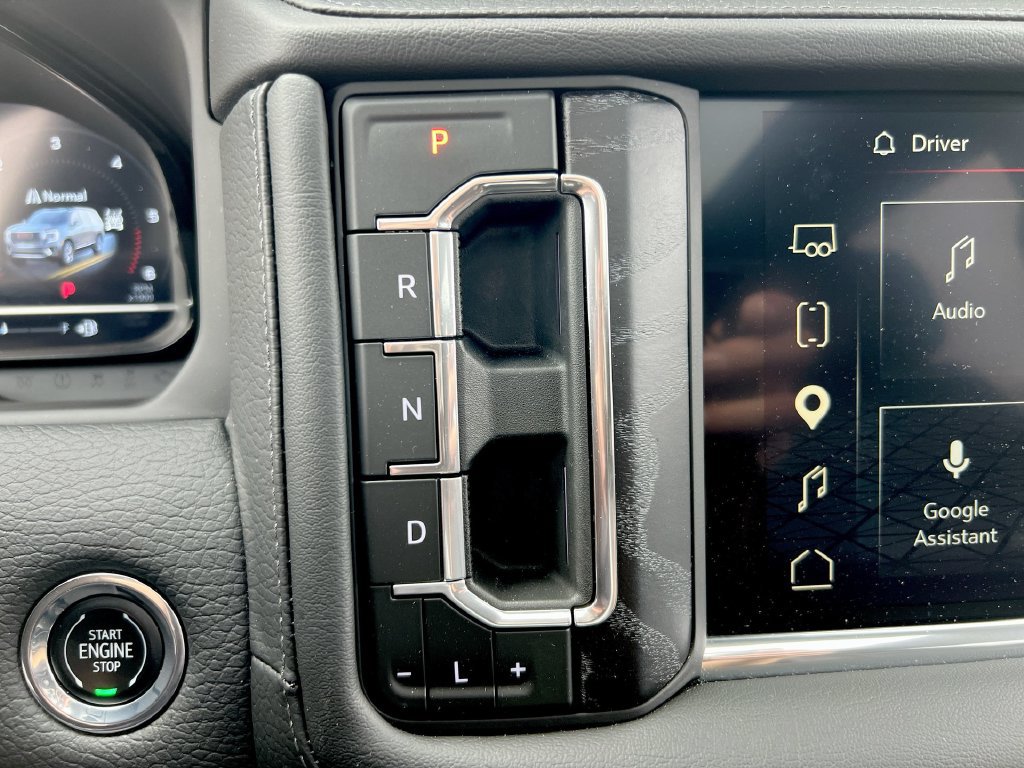 Used 2023 GMC Yukon Denali AWD/4WD image 14