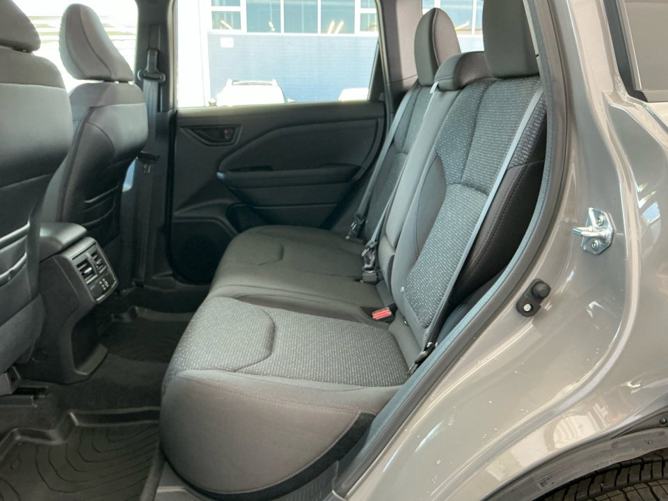Used 2026 Subaru Forester Premium AWD/4WD image 33
