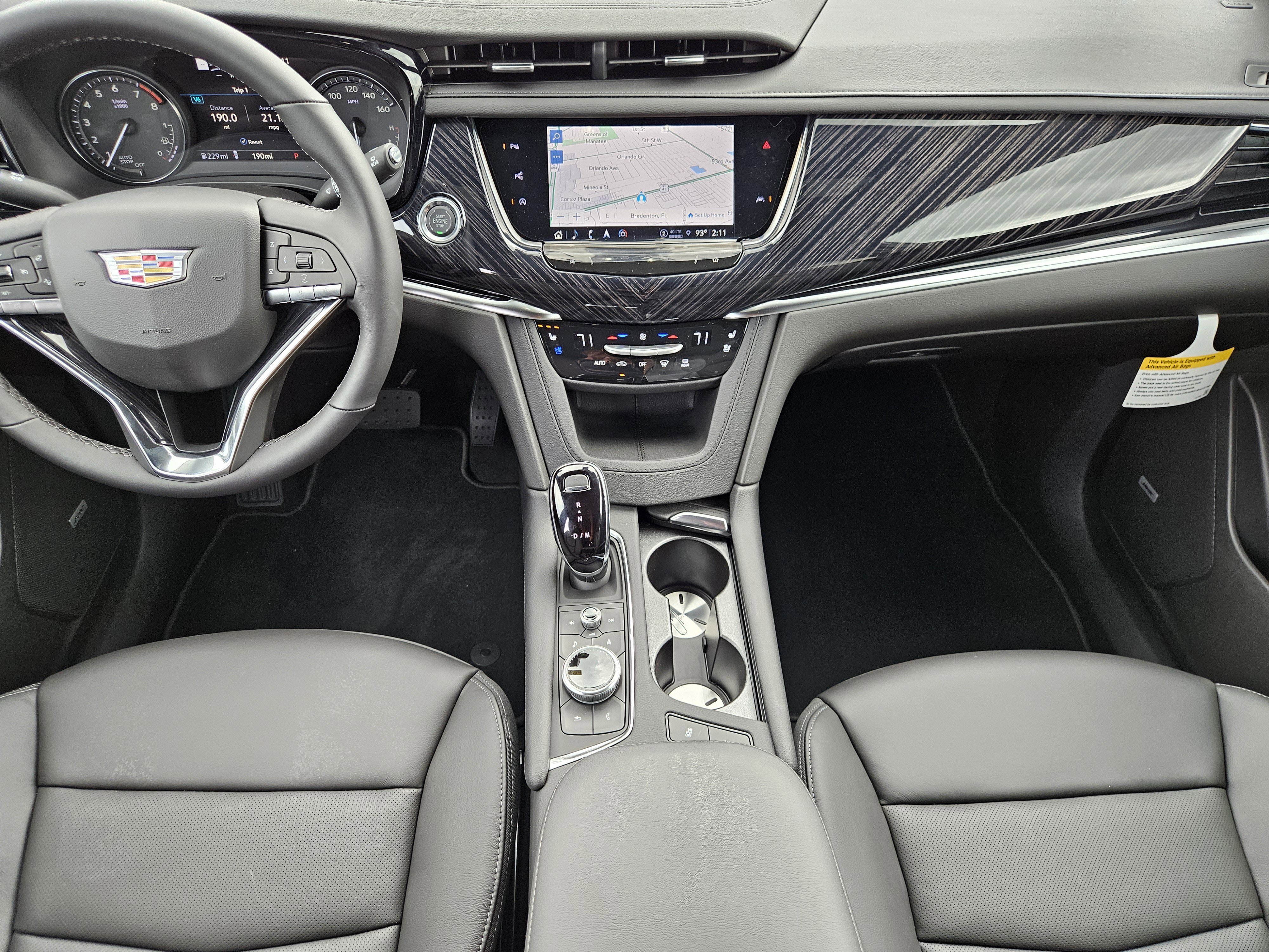 New 2025 Cadillac XT6 Premium Luxury w/ Technology Package FWD image 18