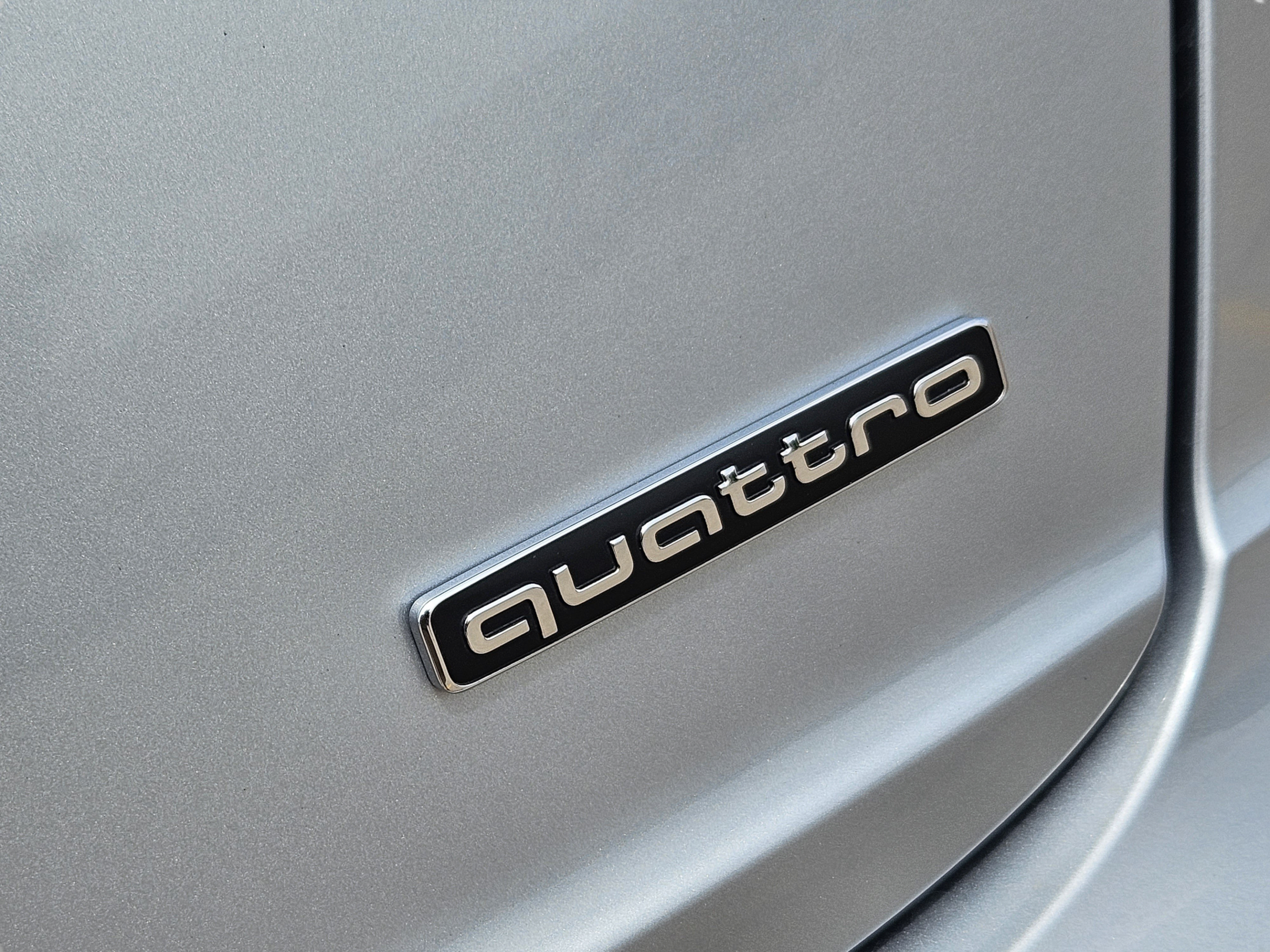 Used 2025 Audi Q8 Prestige AWD/4WD image 29