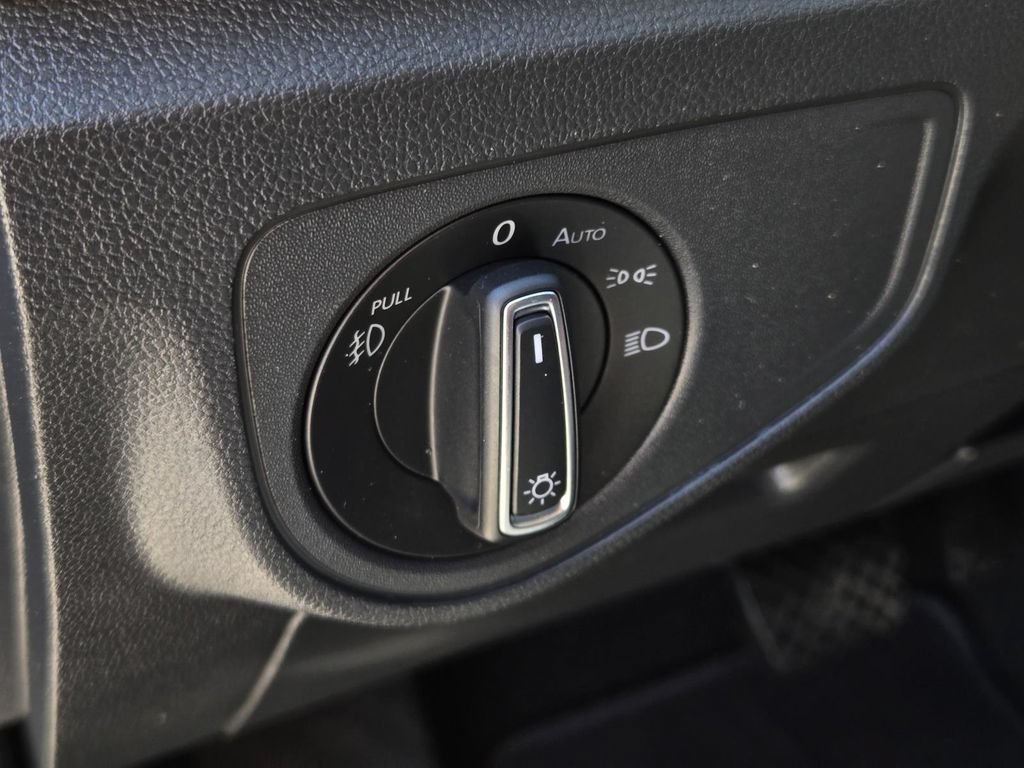 Used 2019 Volkswagen Atlas SE w/ Towing Package FWD image 19