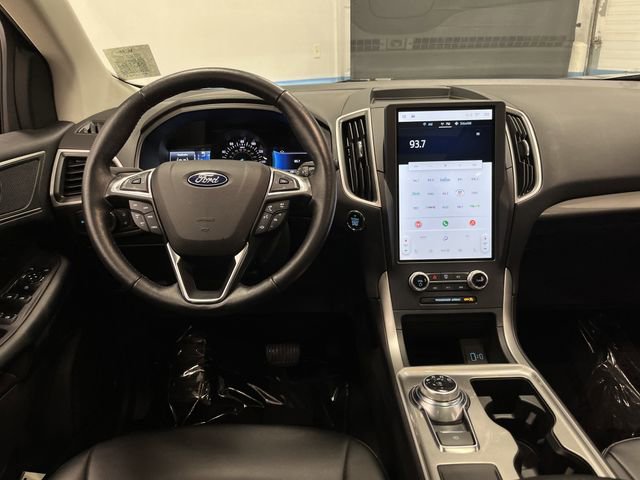 Used 2023 Ford Edge SEL w/ Convenience Package image 5