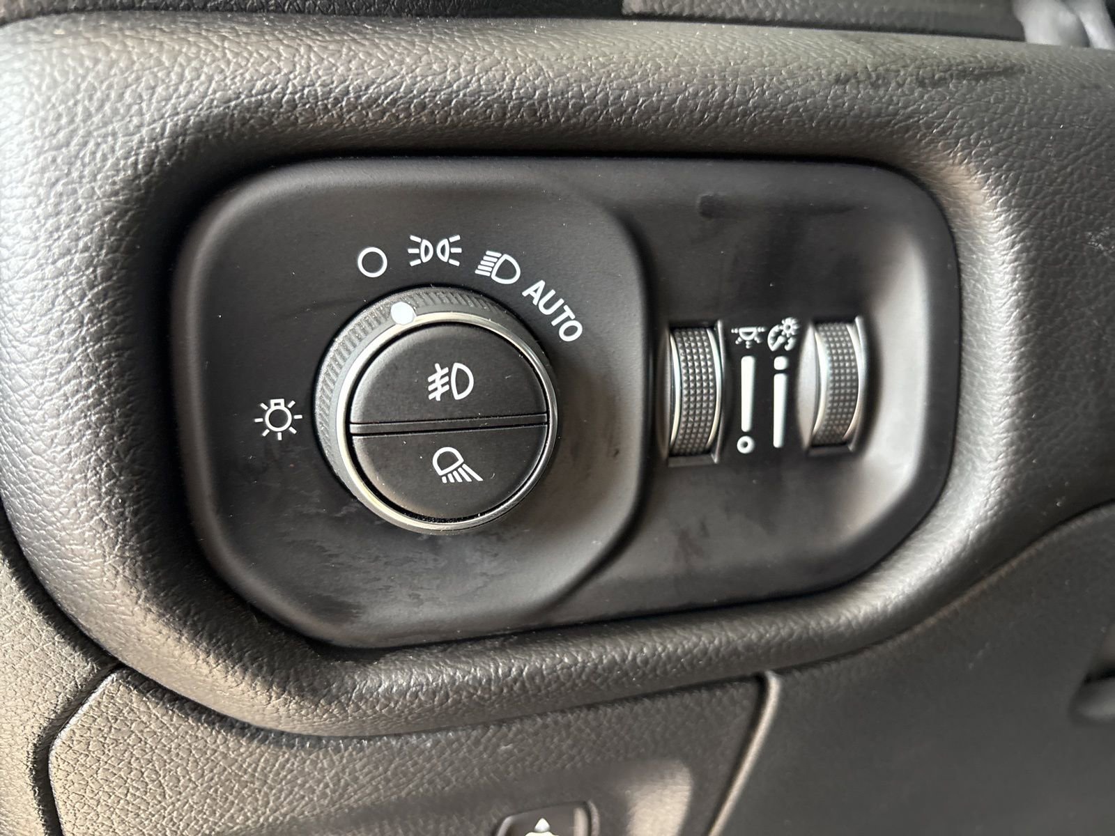 Used 2025 RAM 1500 Lone Star AWD/4WD image 12