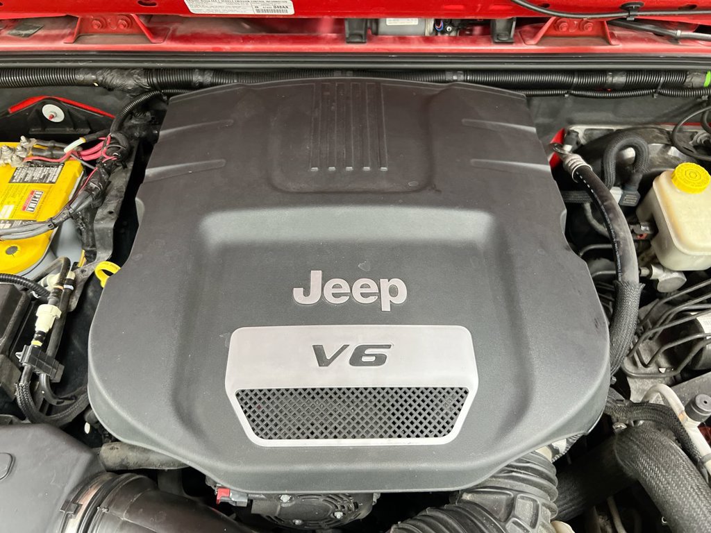 Used 2014 Jeep Wrangler Sport AWD/4WD image 21
