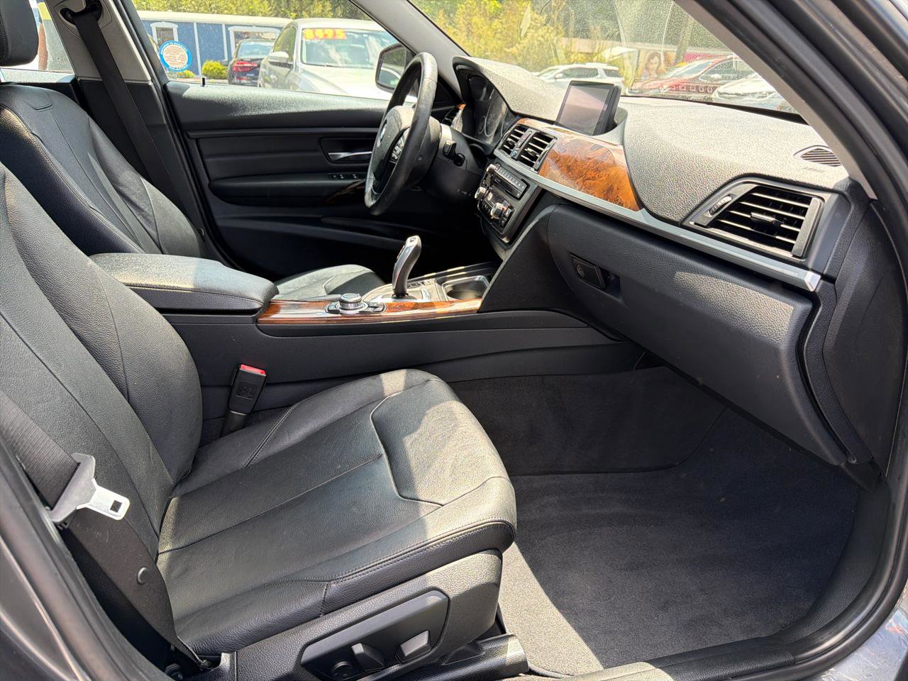 Used 2013 BMW 328i xDrive Sedan AWD/4WD image 29
