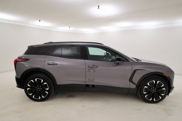 Used 2024 Chevrolet Blazer EV RS image 2