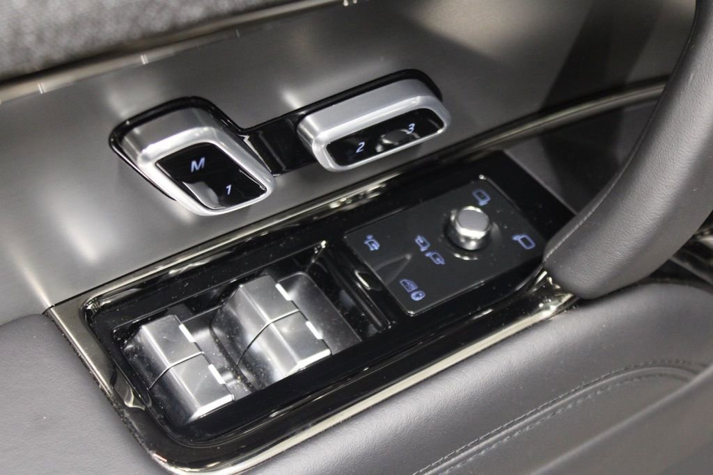 Certified 2025 Land Rover Range Rover Sport Dynamic SE AWD/4WD image 19