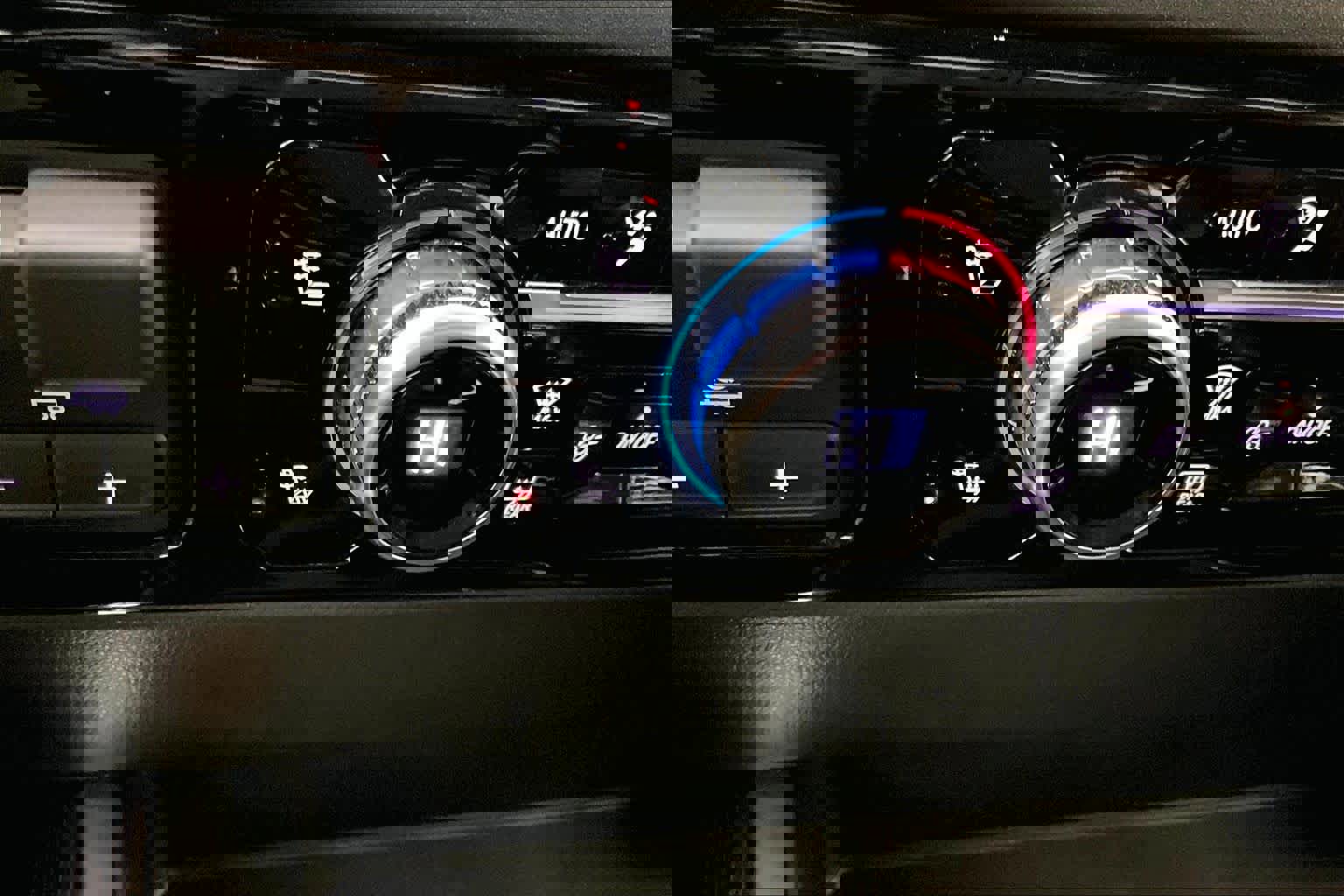 Used 2025 GMC Sierra 1500 Elevation w/ Preferred Package image 35