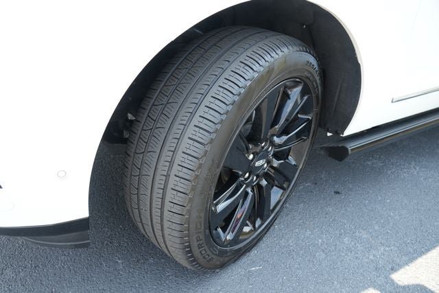 Used 2024 Lincoln Navigator Reserve AWD/4WD image 16