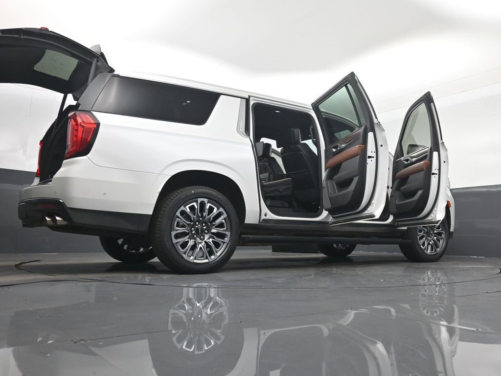 Used 2023 GMC Yukon XL Denali Ultimate image 69